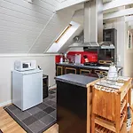 2 Bedroom Stunning In Vestnes