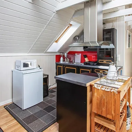 2 Bedroom Stunning In Vestnes