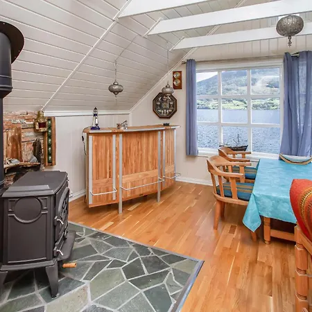 2 Bedroom Amazing In Apartment