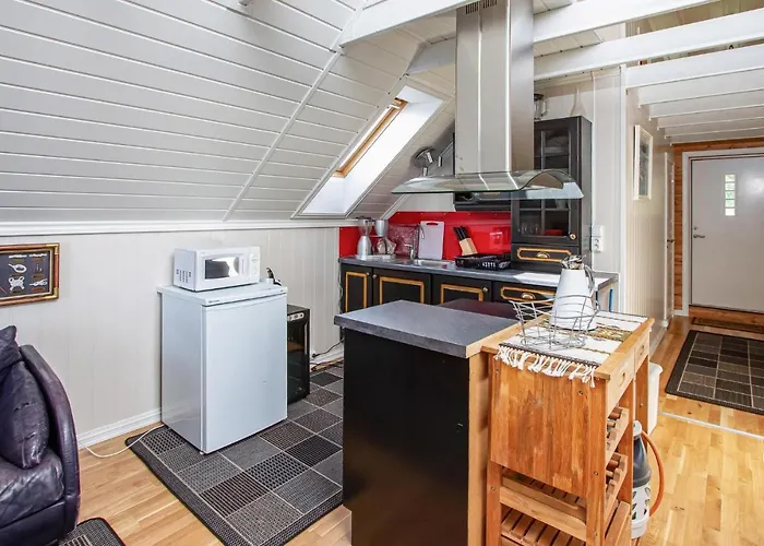 2 Bedroom Amazing In Vestnes